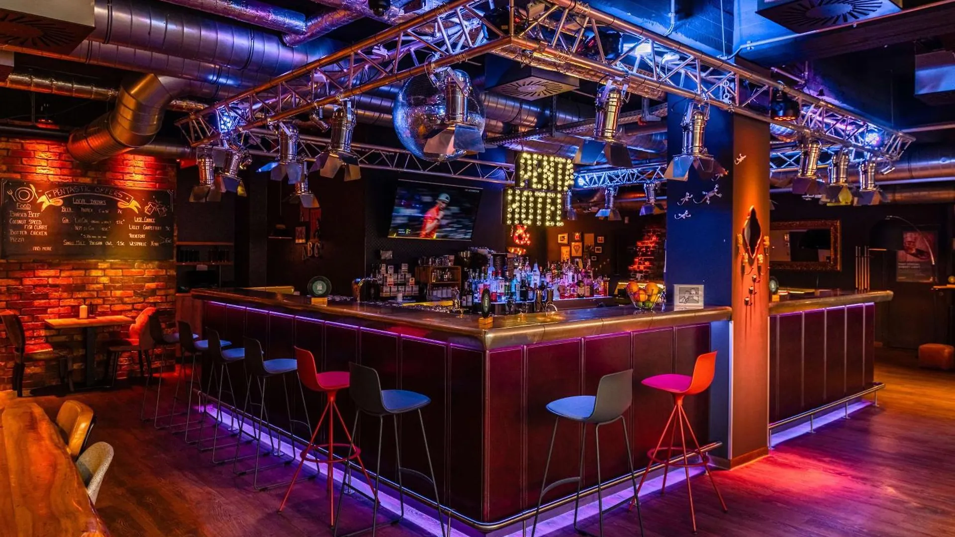 **** Hotel Pentahotel Liège Belgien